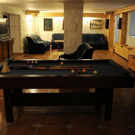 Kastelyszallo Mateszalka Bed & Breakfast Exterior photo